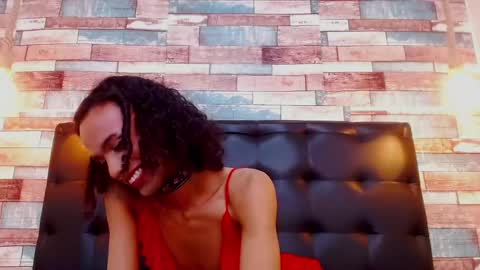 Snapshot of foxy_ella chatting on 12.07.24 Ella online show from 12.07.24