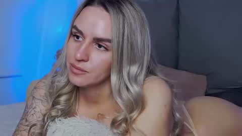 Snapshot of foxy_kimmi chatting on 11.27.25 Foxy Kimmi online show from 11.27.25