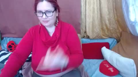 Snapshot of foxydesiree chatting on 04.21.26 foxydesiree online show from 04.21.26