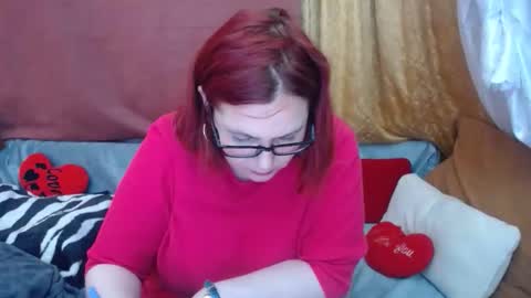 Snapshot of foxydesiree chatting on 04.29.26 foxydesiree online show from 04.29.26