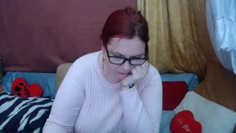 Snapshot of foxydesiree chatting on 04.30.26 foxydesiree online show from 04.30.26