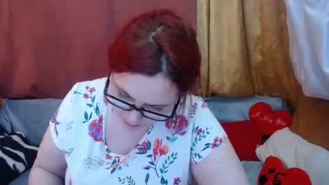 Snapshot of foxydesiree chatting on 05.11.26 foxydesiree online show from 05.11.26