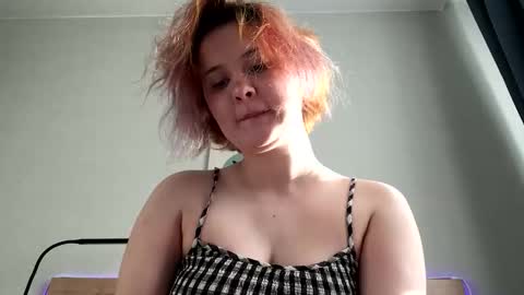Snapshot of foxydollkate chatting on 05.24.26 Kate online show from 05.24.26