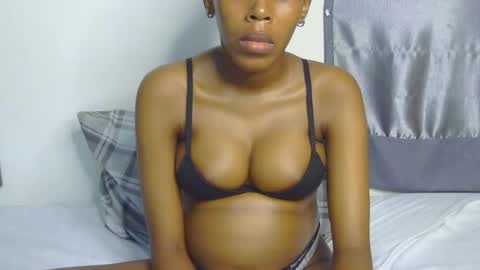 foxypennyy online show from 11.16.25