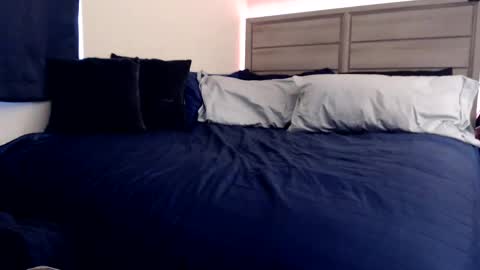 Snapshot of fragilemasochist chatting on 12.02.24 Angel online show from 12.02.24