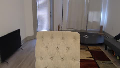 Snapshot of fragilemasochist chatting on 02.15.25 Angel online show from 02.15.25