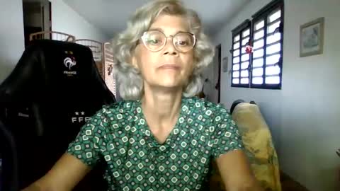 francelune online show from 12.15.24