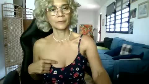 francelune online show from 01.22.25