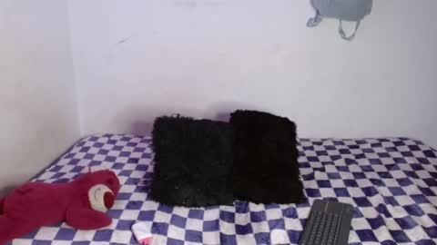 francesca  online show from 10.04.25