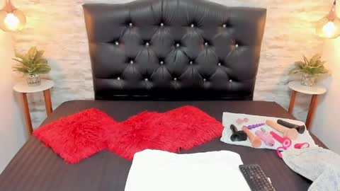 Snapshot of francesca_bbw chatting on 05.28.26 online show from 05.28.26