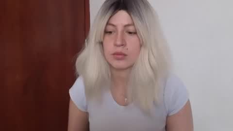 Snapshot of francescaasmith chatting on 06.24.26 Francesca online show from 06.24.26