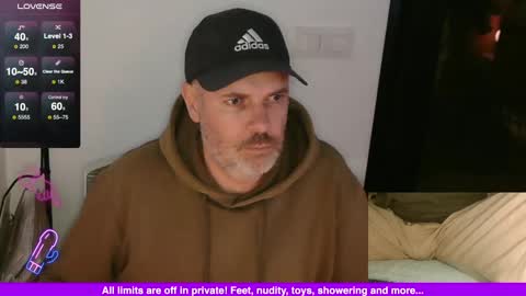 Snapshot of francescoes chatting on 12.30.24 francescoes online show from 12.30.24
