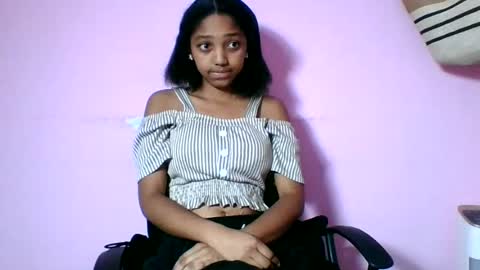Snapshot of francia333068 chatting on 06.14.26 francia333068 online show from 06.14.26