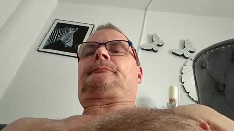 Snapshot of franciscomalin chatting on 06.21.26 franciscomalin online show from 06.21.26