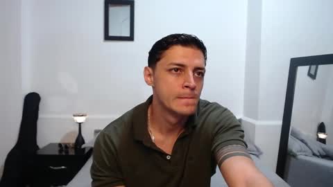 Snapshot of frank_millers chatting on 05.16.26 Frank online show from 05.16.26