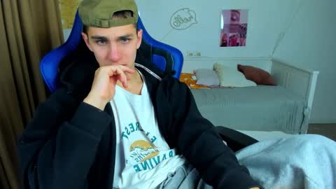 Frank online show from 11.04.25