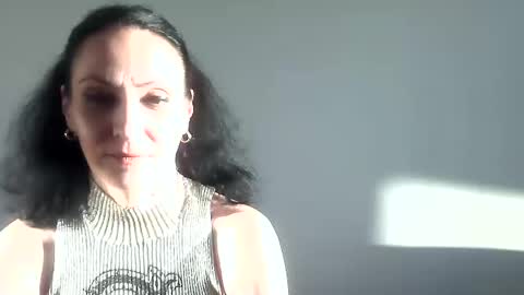 Snapshot of frankieteasing chatting on 01.06.25 frankieteasing online show from 01.06.25