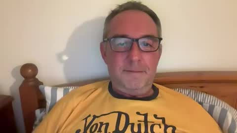 Snapshot of franksgreat chatting on 02.15.26 franksgreat online show from 02.15.26