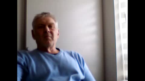 frannkboy61 online show from 04.12.26