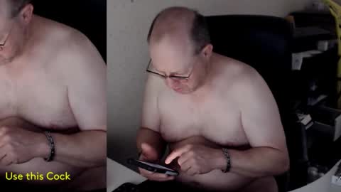 Snapshot of fransje_ chatting on 12.13.24 Fransje online show from 12.13.24