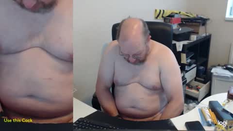 Snapshot of fransje_ chatting on 10.19.25 Fransje online show from 10.19.25