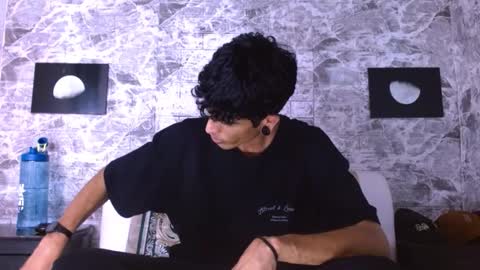 Snapshot of franvill_trato chatting on 02.27.26 Franvill trato online show from 02.27.26