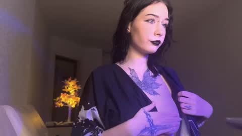 mistress Bastet and  mintcola online show from 01.16.25