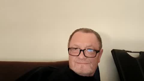 Snapshot of frauenfeind1 chatting on 04.03.26 Wolfi online show from 04.03.26