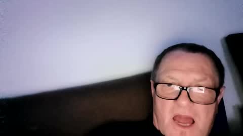 Snapshot of frauenfeind1 chatting on 04.05.26 Wolfi online show from 04.05.26