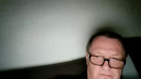 Snapshot of frauenfeind1 chatting on 04.06.26 Wolfi online show from 04.06.26