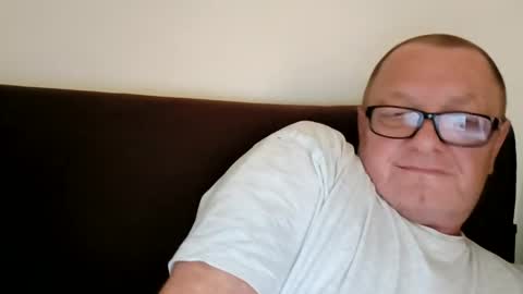 Snapshot of frauenfeind1 chatting on 05.25.26 Wolfi online show from 05.25.26