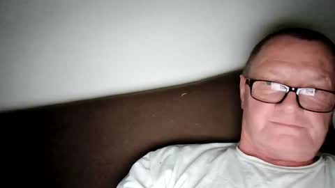Snapshot of frauenfeind1 chatting on 06.05.26 Wolfi online show from 06.05.26