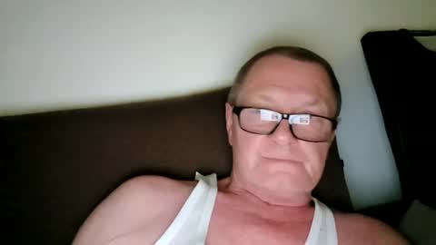 Snapshot of frauenfeind1 chatting on 06.18.26 Wolfi online show from 06.18.26
