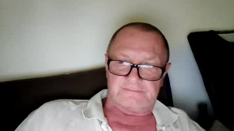 Snapshot of frauenfeind1 chatting on 07.10.26 Wolfi online show from 07.10.26