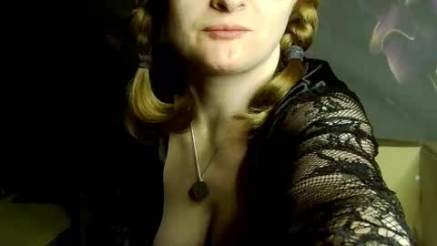 FrauKet online show from 10.21.25