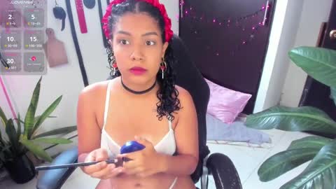 Lia Gomez online show from 04.02.26