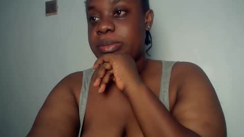 freaky slut5 online show from 10.26.25