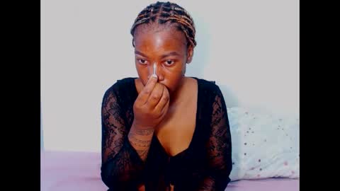 FreakyScarlet00 online show from 09.14.25