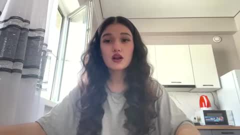 Snapshot of fredamedora chatting on 07.04.26 Mia online show from 07.04.26