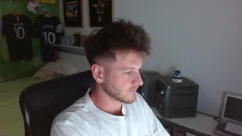 Snapshot of freddy_star chatting on 05.09.26 Frederick Perin online show from 05.09.26
