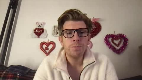 Snapshot of freddyfootball chatting on 02.10.26 Freddy Foot Balls online show from 02.10.26