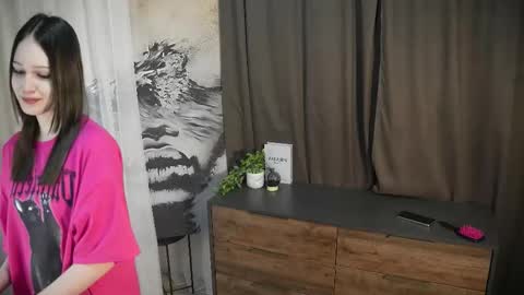 fredericashoen online show from 11.12.25