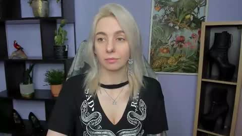 Snapshot of freeanne chatting on 06.01.26 Anne online show from 06.01.26