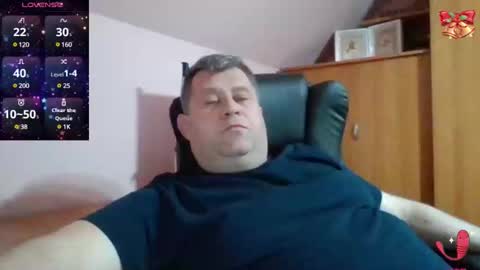 Snapshot of freeboy80180 chatting on 02.06.25 freeboy80180 online show from 02.06.25