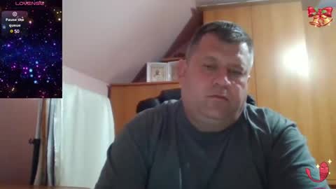 Snapshot of freeboy80180 chatting on 03.07.25 freeboy80180 online show from 03.07.25