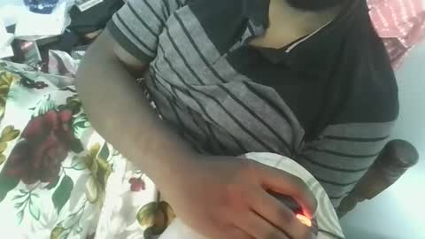 Snapshot of freeforyoubby chatting on 11.08.25 freeforyoubby online show from 11.08.25