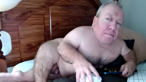 Snapshot of freemysoul4748 chatting on 09.10.25 Cute Lil Man online show from 09.10.25