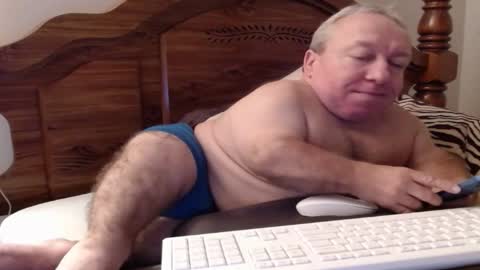 Snapshot of freemysoul4748 chatting on 10.21.25 Cute Lil Man online show from 10.21.25