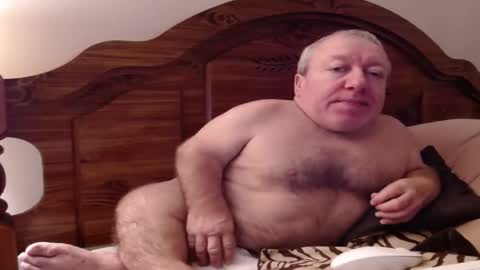 Cute Lil Man online show from 10.25.25