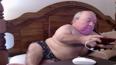 Cute Lil Man online show from 11.18.25